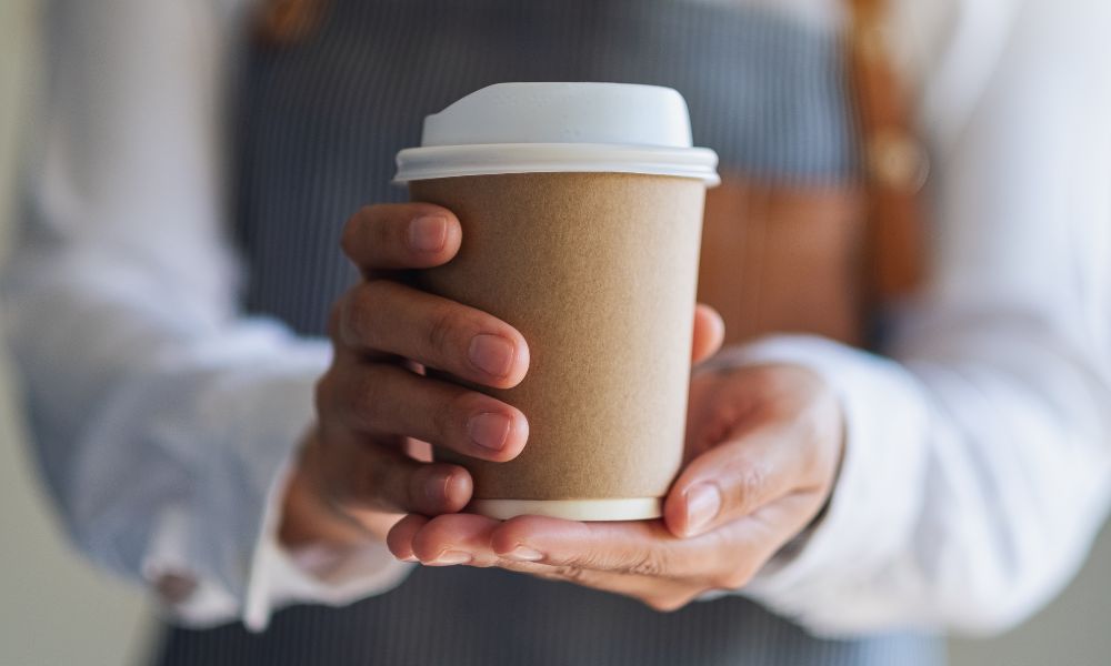 Why Paper Drink Cups Are Better Than Reusable Plastic Cups